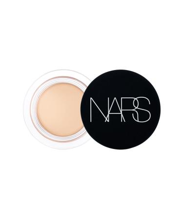 Nars Soft Matte Complete & Hyaluronic Acid Vitamin A&C and E Moisturizing Concealer