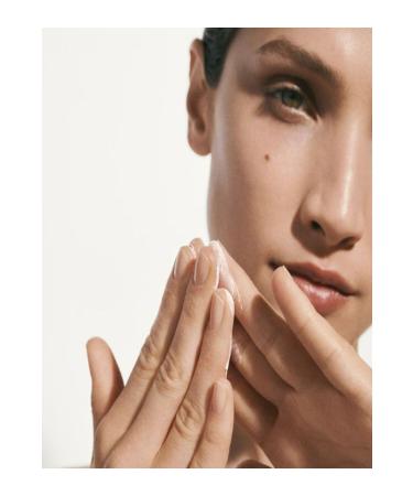 La Mer Cr me de la Mer The Moisturizing Cream - Buy Online on GoSupps.com