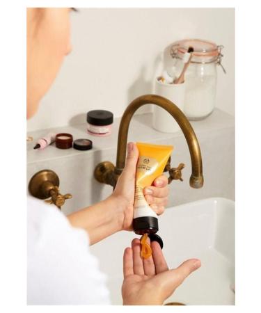 THE BODY SHOP Oils Of Life Intensive Revitalizing Cleansing Gel - Buy Online on GoSupps.com