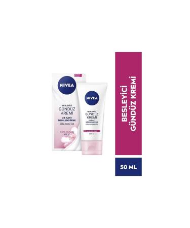 NIVEA Essentials Nourishing Day Face Care Cream Dry Skin Natural Almond Oil Spf15 50 ml