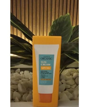 MASTER OF ORGANIC master of organic collagen Sun Cream Spf 50 + Pa +++ Collagen Hyaluronic Sun Cream 50 ML - Buy Online on GoSupps.com
