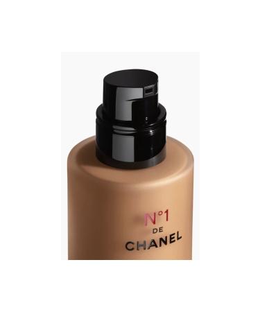 Chanel N 1 DE CHANEL REVITALIZING FOUNDATION Moisturizing protective foundation - Carest Cosmetic - Buy Online on GoSupps.com