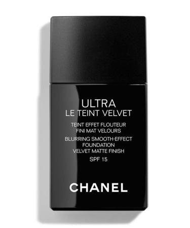 Chanel Ultra Le Teint Velvet Blurring - Smooth Effect Foundation