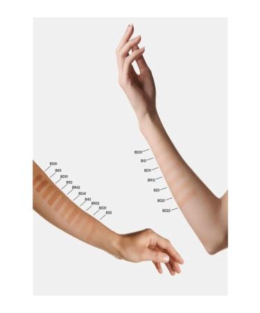 Chanel LES BEIGES-12 Hour Revitalizing Natural Looking Moisturizing Foundation 30ml - Buy Online on GoSupps.com