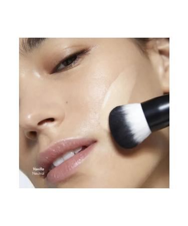 Oriflame The ONE Illuskin Glow Reflective Light Ivory Neutral Foundation - Buy Online on GoSupps.com