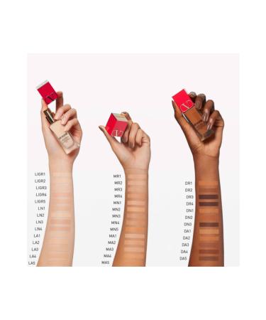 Valentino Very light foundation 24 hours long lasting SPF 25 (25 ml) - Buy Online on GoSupps.com