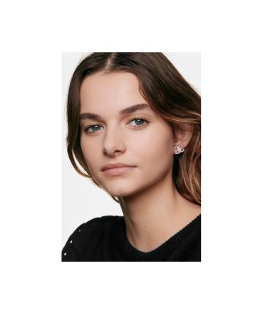 Chanel ULTRA LE TEINT FLUIDE - Water and Sweat Resistant Ultra-Long Lasting Natural Matte Finish Foundation 30ML - Buy Online on GoSupps.com