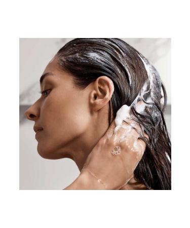 Oriflame DUOLOGI Anti-Dandruff Effective Purifying and Scalp Renewing Shampoo - Buy Online on GoSupps.com