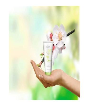 Oriflame Dream Hand Cream - Buy Online on GoSupps.com