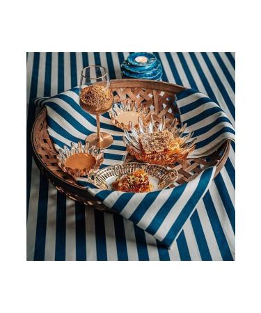 generous honey Generous Hakkari Karakovan Comb Honey (1 BOX CONTAINS NET 1850 GR COMB HONEY)