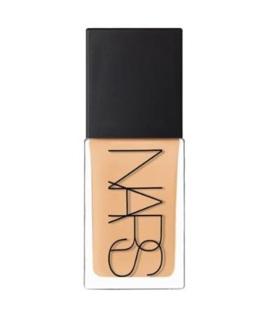 Nars Moisturizing Foundation That Hide Skin Blemishes and Flaws -stromboli Passi.2853