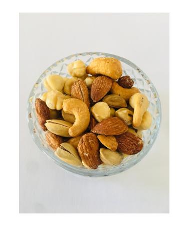 Tazegda 4-Piece Mixed Luxury Nuts & Snacks 1 kg