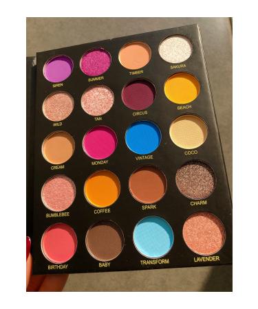 Zetmoda Cute eyeshadow palette 20 eyeshadows - Buy Online on GoSupps.com
