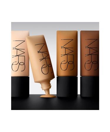 Nars Foundation with a permanent matte finish that provides even coverage and a natural look for the skin - Yukon passi.3578 - Buy Online on GoSupps.com