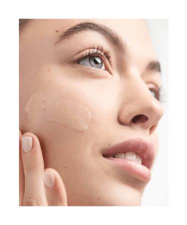 Clinique Dramatically Different Moisturizing Lotion - Moisturizing Lotion for Very Dry/Dry Skin Type 125 ml - Buy Online on GoSupps.com