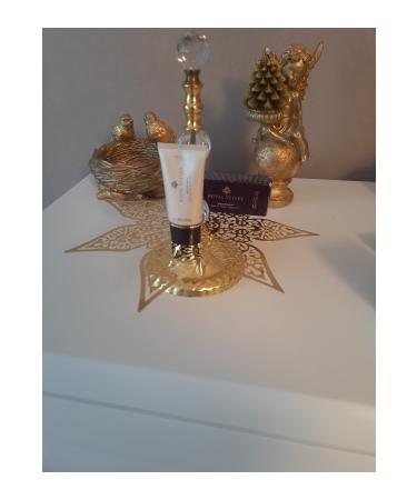 Oriflame ROYAL VELVET smooth balm vitamin C