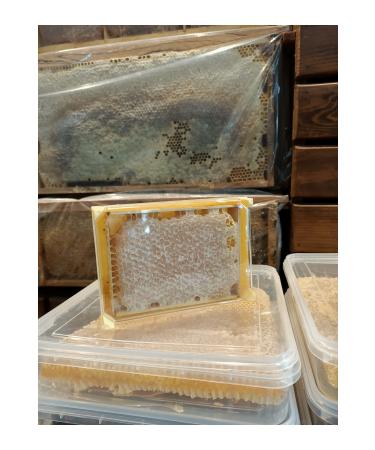 Lopolis Karakovan Honeycomb Honey (400 GR)