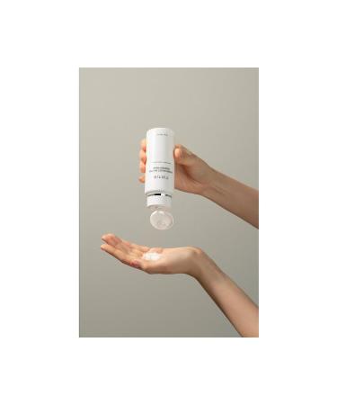 T r T r TIRTIR Hydro Boost Enzyme Powder Wash - Enzyme Peeling Washing Powder 75g - Buy Online on GoSupps.com