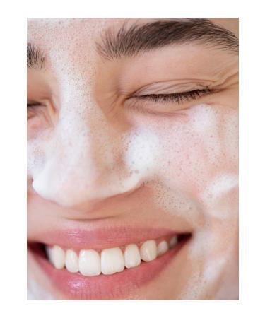 JUVERA Cosmeceuticals Moisturizing Face and Body Cleansing Gel - Calming Cleansing Gel Face-body 200 Ml 8682665350021 - Buy Online on GoSupps.com