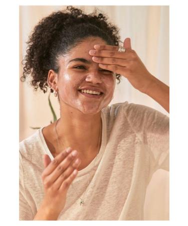 THE BODY SHOP Tea Tree Face Wash Gel 250ml - Buy Online on GoSupps.com