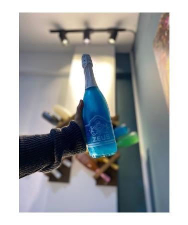 OS ZEUS Blueberry/pineapple Flavored Non-Alcoholic Carbonated Drink