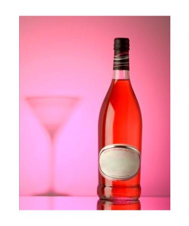 Happyland Strawberry Flavored Non-Alcoholic Carbonated Drink for a Romantic Table Decoration for Your Lover