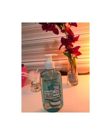 Garnier Skin Naturals Hyaluronic Aloe Cleansing Gel-200 ml - Buy Online on GoSupps.com