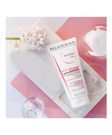 Bioderma Cleaning gel moss Sensibio DS+ 200 ml - Buy Online on GoSupps.com