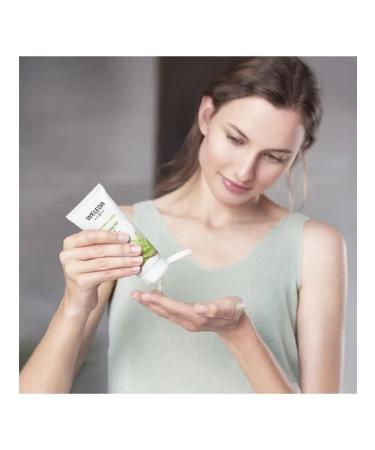 WELEDA Cleaning gel for washing 100 ml (Naturally Clear) - Buy Online on GoSupps.com