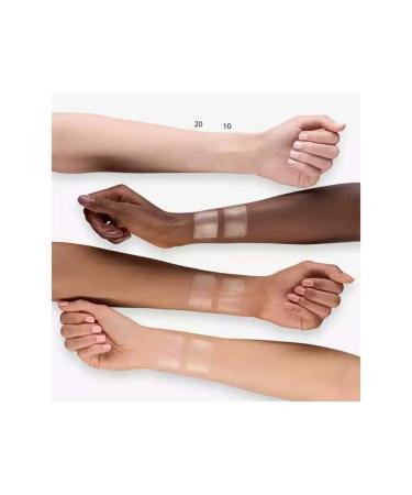 Essence Gimme Glow 10 highlighter - Buy Online on GoSupps.com