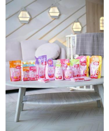 ARAU BABY Baby gel with a moisturizing effect of 800 ml - Buy Online on GoSupps.com