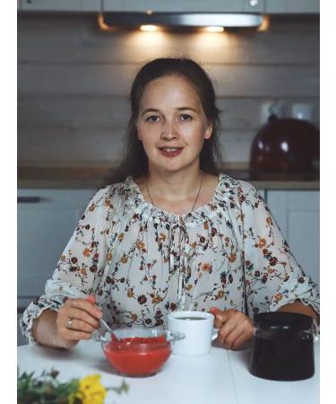 The Good Beekeeper Honey with a cranberry 250 g in a glass jar - Buy Online on GoSupps.com