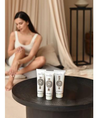 tianDe Hand cream is a nutritious moisturizer with snake fat - Buy Online on GoSupps.com