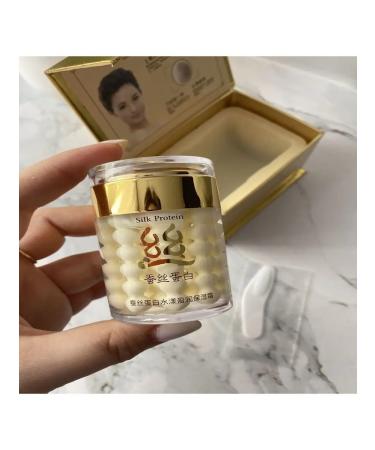 Carpe Diem Moisturizing face with silk - Buy Online on GoSupps.com