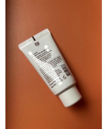 Innisfree Cleaning volcanic foam miniature for face 30g - Buy Online on GoSupps.com