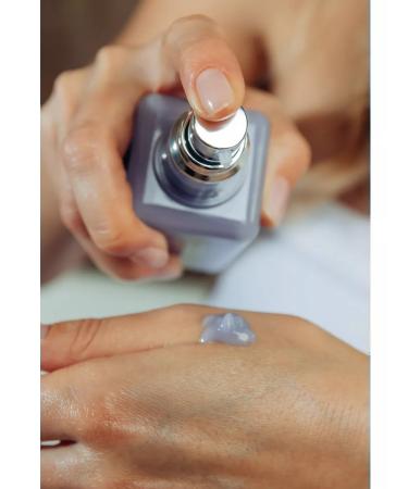 LABONITA The essence of Aronia Skin Essence All in One - Buy Online on GoSupps.com