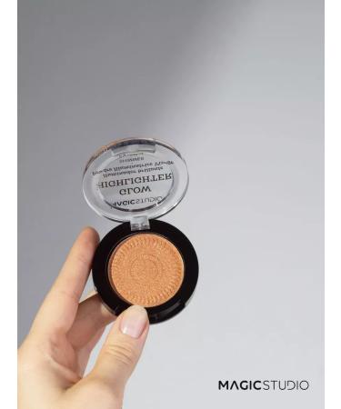 MAGIC STUDIO Shimmering Highlaiter for Facial Gold Gold - Buy Online on GoSupps.com
