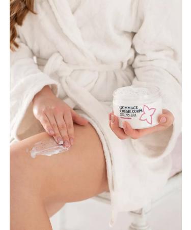 Levital Anti -cellulite body scrub with apricot seeds - Buy Online on GoSupps.com