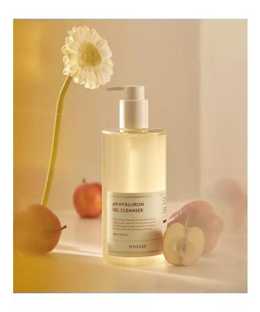 HYGGEE Washing gel PH Hyaluron Gel Cleanser 200 ml - Buy Online on GoSupps.com