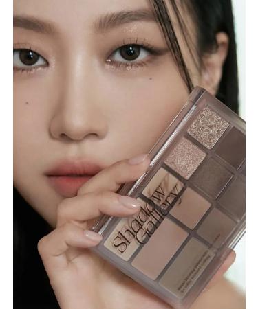 Clio Shade & Palette 01 Shadow Gallery - Palette Feature Feature - Buy Online on GoSupps.com