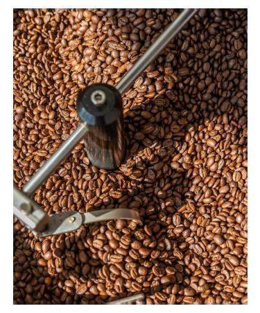 COFFEANA Kenya Kenya Aa Gicheri in grains 250 g - Buy Online on GoSupps.com