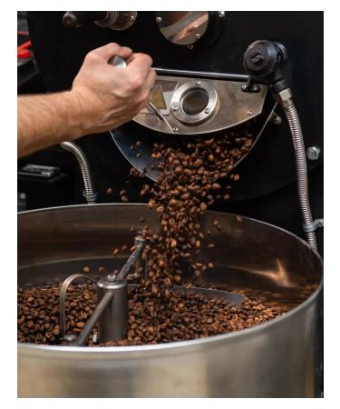 COFFEANA Kenya Kenya Aa Gicheri in grains 250 g - Buy Online on GoSupps.com