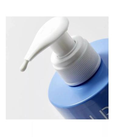 URIAGE The first moisturizing milk 500 ml - Buy Online on GoSupps.com