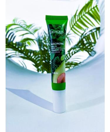 SALE Moisturizing cream in round eyes - Buy Online on GoSupps.com