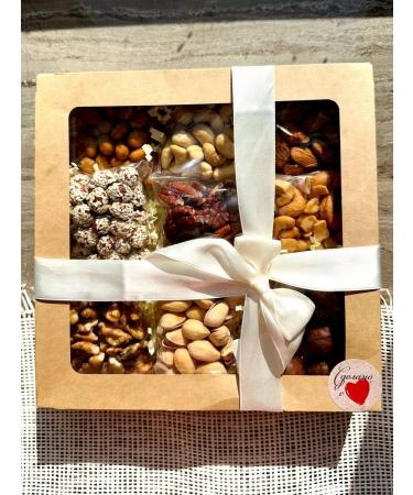 Mi Sueno Gift set of nuts Assorted 9 in 1 - Buy Online on GoSupps.com