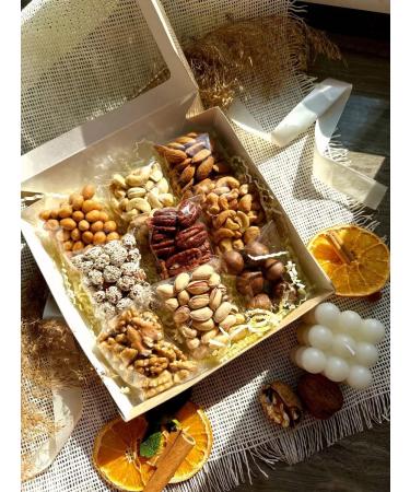 Mi Sueno Gift set of nuts Assorted 9 in 1 - Buy Online on GoSupps.com