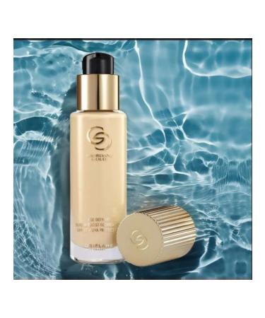 Oriflame Anti -aging tonal base with GiorDani Gold serum