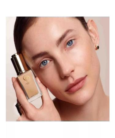 Oriflame Tonal base Giordani Gold