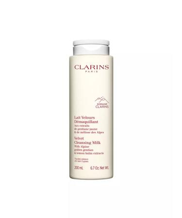 Clarins Cleaning milk to remove makeup