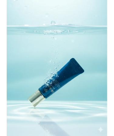 Cle de Peau Beaute Cream and cosmetic bag - Buy Online on GoSupps.com